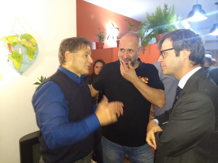 Serna con Mauro Dagna y Tiberio Schmidlin, Cónsul de Italia en Córdoba