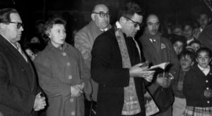 Reloj Cu-Cú - Acto inauguración - Dr. Plock y su esposa, cura párroco Carlos Santarrosa, y Dr. Eugenio Conde