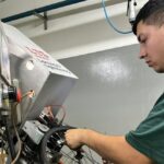 La industria y la construcción volvieron a caer con fuerza en julio