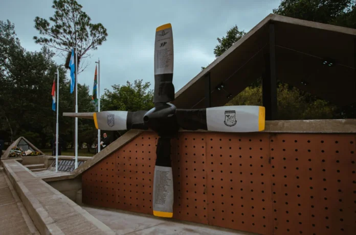 San Antonio - Monumento Héroes de Malvinas -