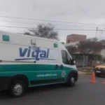 Villa del Lago: una embarazada fue trasladada al hospital tras un choque entre un auto y una moto