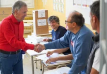 #Elecciones2025 | Tras votar, Schiaretti pidió “no tener miedo” al elegir el rumbo del país