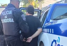 Villa Carlos Paz: aprehenden a un conductor que insultó a policías y agentes municipales en un control vehicular