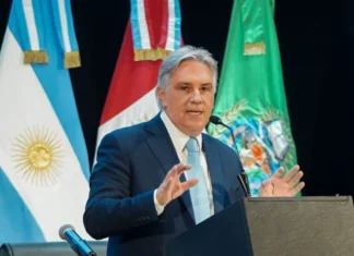 Llaryora promulgó la ley que crea el Fondo Provincial de Capital Emprendedor