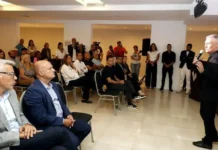 En medio de la polémica por la temporada, el municipio difundió nuevos datos turísticos y reuniones con el sector privado