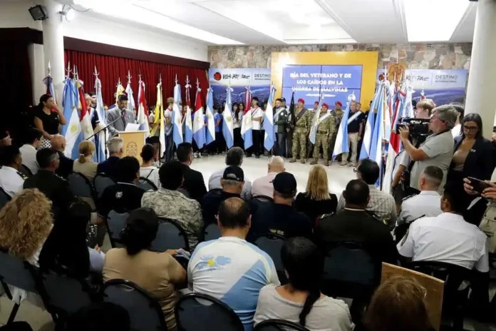 Una multitud en la Misa Criolla y el Vía Crucis en Carlos Paz - Image 3