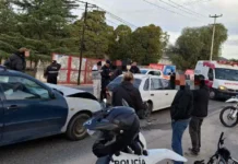 Choque en cadena en bulevar Sarmiento: dos conductores fueron trasladados al Hospital Municipal