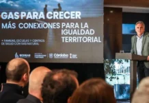 Llaryora presentó “Gas para Crecer”, una iniciativa que amplía el acceso al gas natural en más de 70 localidades