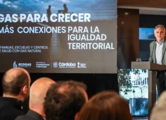 Llaryora presentó “Gas para Crecer”, una iniciativa que amplía el acceso al gas natural en más de 70 localidades
