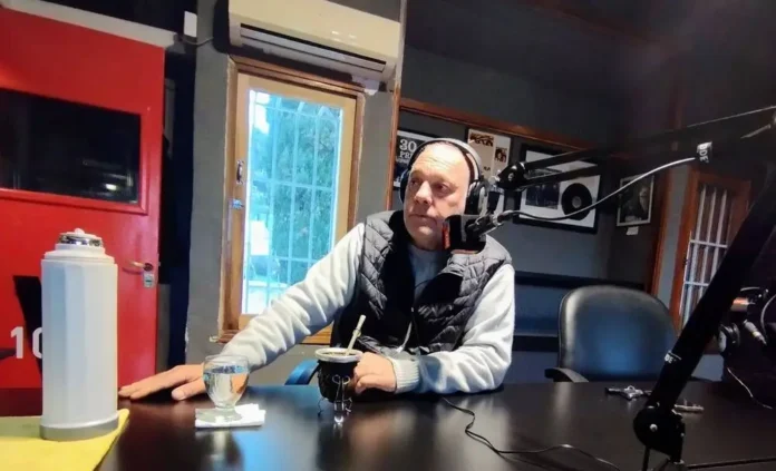 Revello en VillaNos Radio