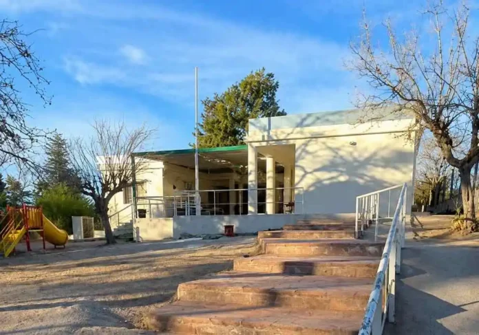 Tanti - Escuela Coronel Díaz -