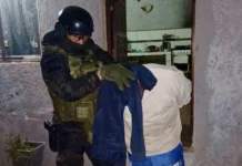 Allanamiento en barrio Colinas: dos detenidos acusados de vender drogas desde una vivienda