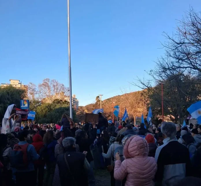 Ley de Tierras - Marcha en Carlos Paz - Foto Roxana Corradi