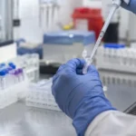 Detectaron en Argentina los primeros casos del linaje BA.3.2 de Covid: qué se sabe