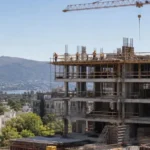 Industria y construcción repuntaron en agosto, pero siguen debajo de 2025