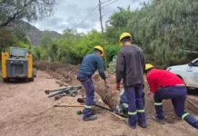 Capilla del Monte: reemplazaron una cañería de más de 50 años en barrio Faldas del Uritorco