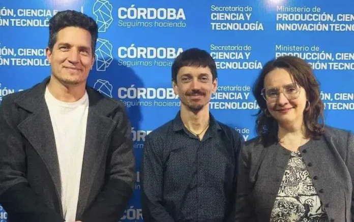 Investigación sobre mosca soldado - María José Viola, Agustín Luna y Emilio Iosa