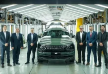 Llaryora en el lanzamiento de la pick-up Niagara en Renault: “Queremos que la provincia siga siendo el corazón industrial de Argentina”