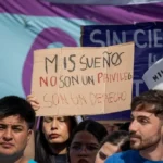 Miles de personas marcharon en Córdoba en defensa de la universidad pública: reclamos por financiamiento y salarios